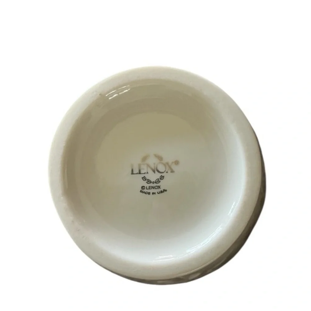 Lenox Bone China Vase with Gold Trim / Lily Pattern